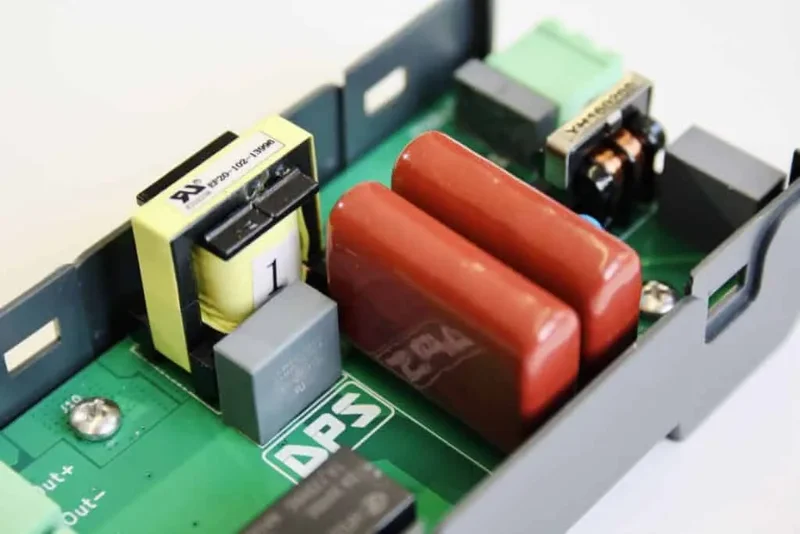 LL10W power supply with film capacitors